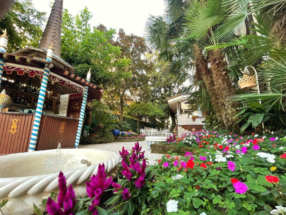 Milton Boutique Hotel - Adults Only Лидо-ди-Езоло Экстерьер фото