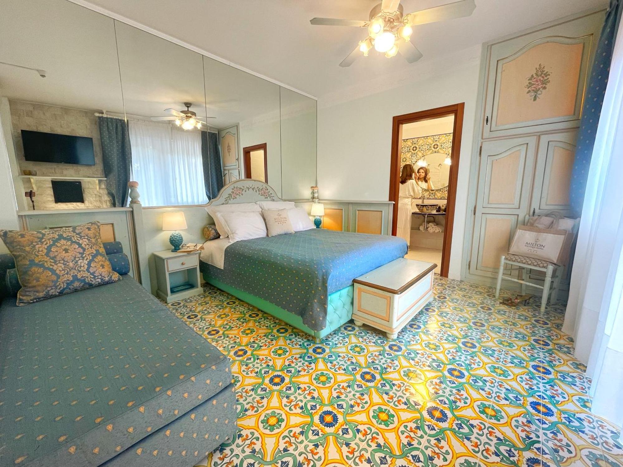 Milton Boutique Hotel - Adults Only Лидо-ди-Езоло Экстерьер фото