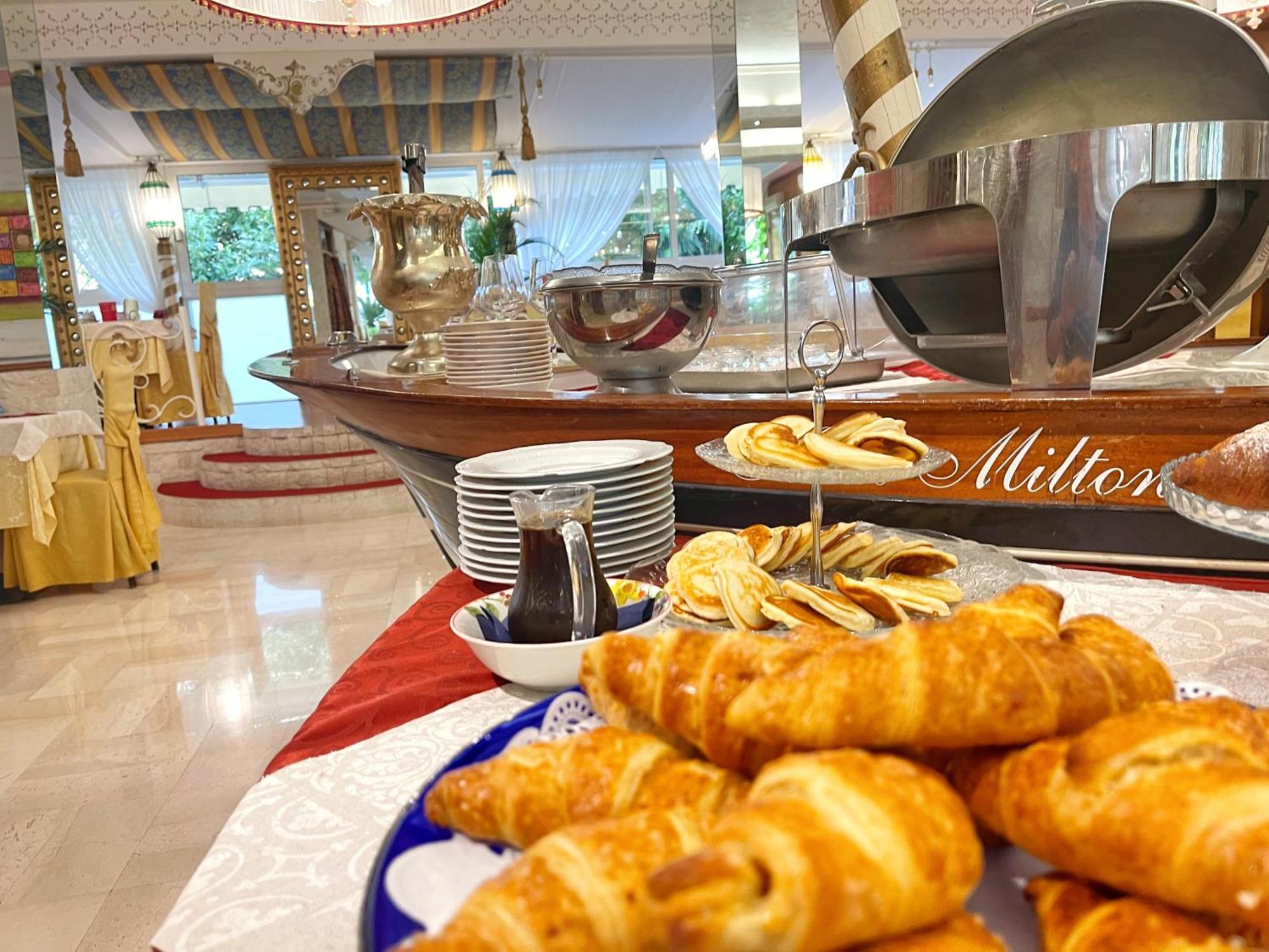 Milton Boutique Hotel - Adults Only Лидо-ди-Езоло Экстерьер фото